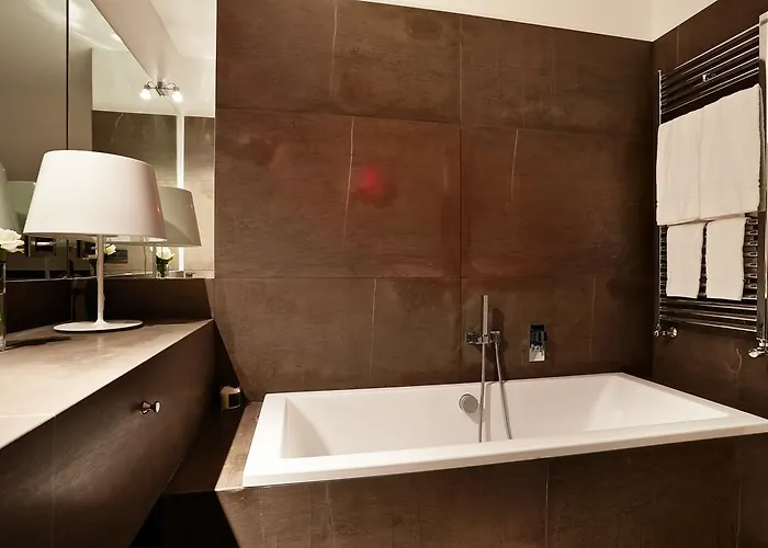 Moncada 住宿加早餐酒店 *