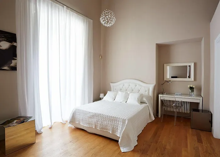 住宿加早餐酒店 Moncada