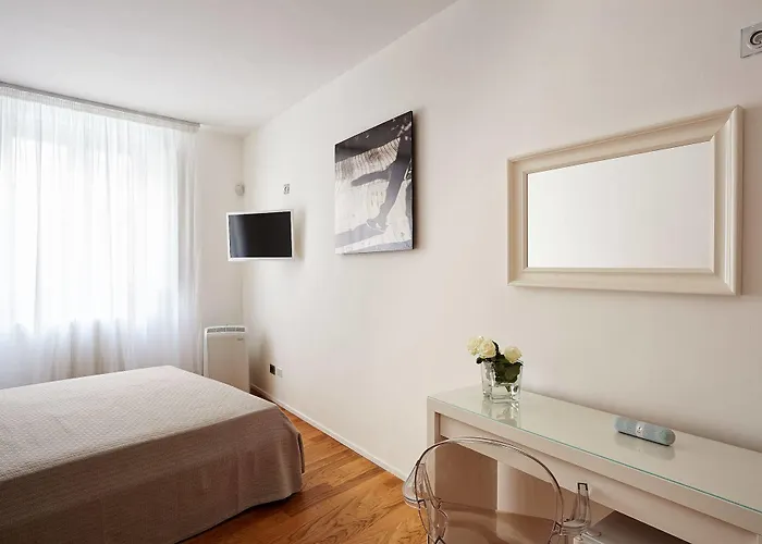 Moncada 住宿加早餐酒店 *